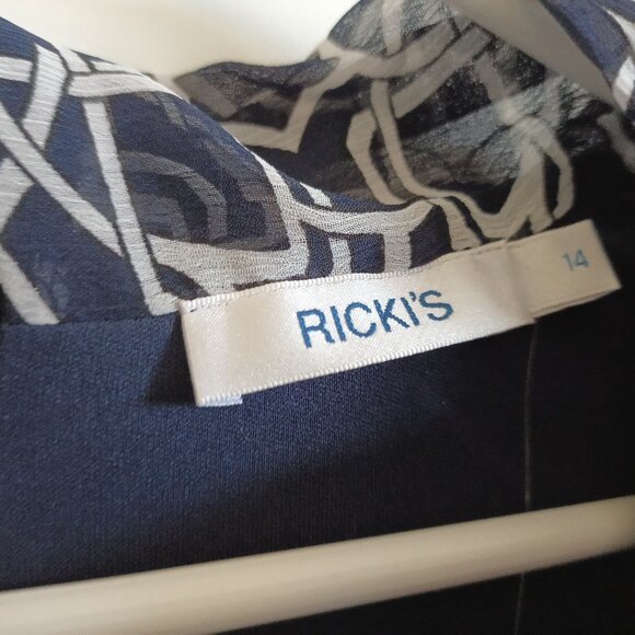 Ricki's NEW Women's Shawl Collar Dress Size 14 - Picture 4 of 10